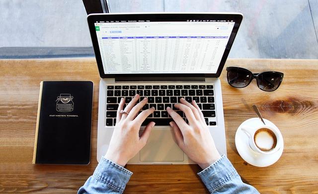 Millions of Keystrokes: a Picture of Repetitive Stress Injuries